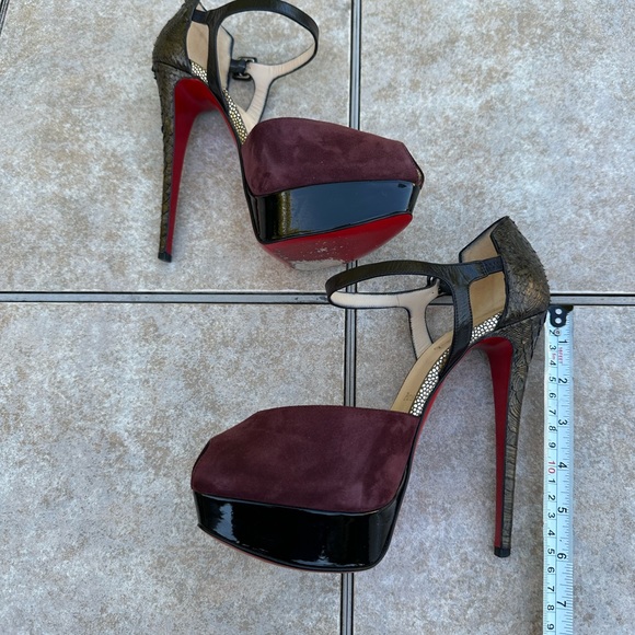 Christian Louboutin 150 suede and python pumps - Picture 14 of 16